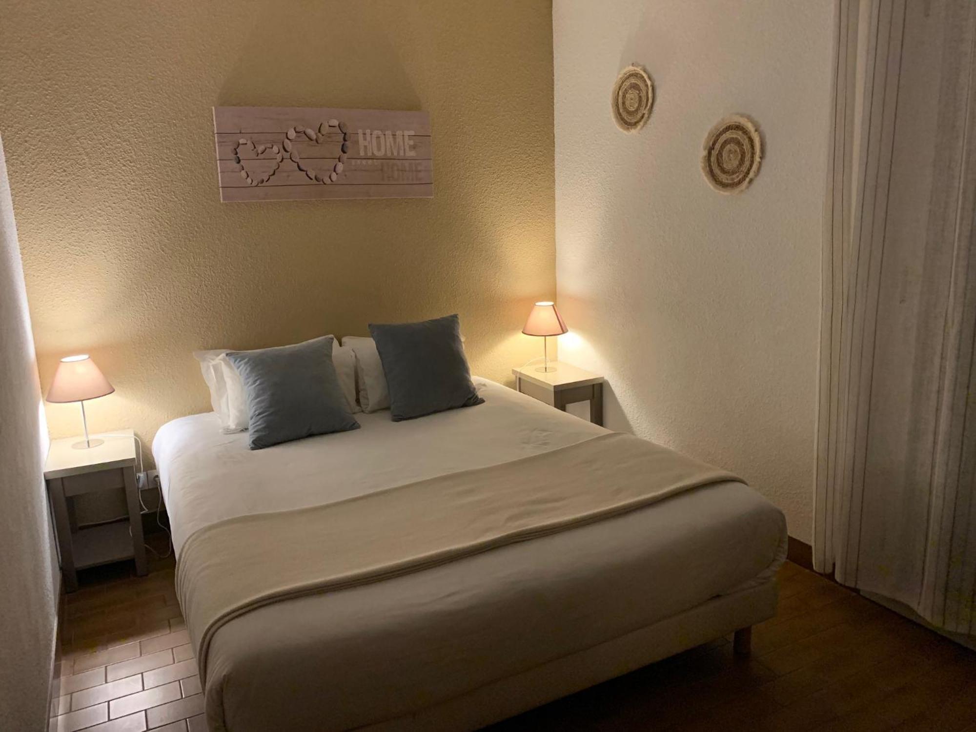 Logis Hotels - Hotel Et Restaurant L'Oceana Lanton Bagian luar foto